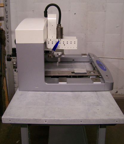 INFOTECH AUTOMATION AG IP-1000 「The Bull」ピックアンドプレースシステム