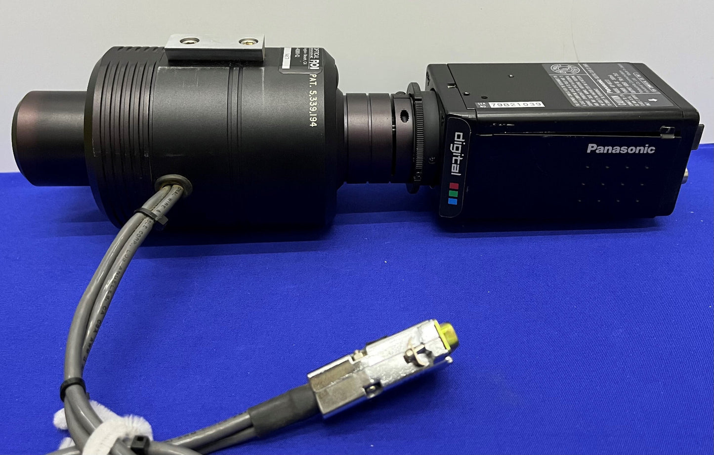 INSTRUMENTACIÓN ÓPTICA ROI RAM 30-4000-00 Y CÁMARA CCD DIGITAL PANASONIC GP-KR222