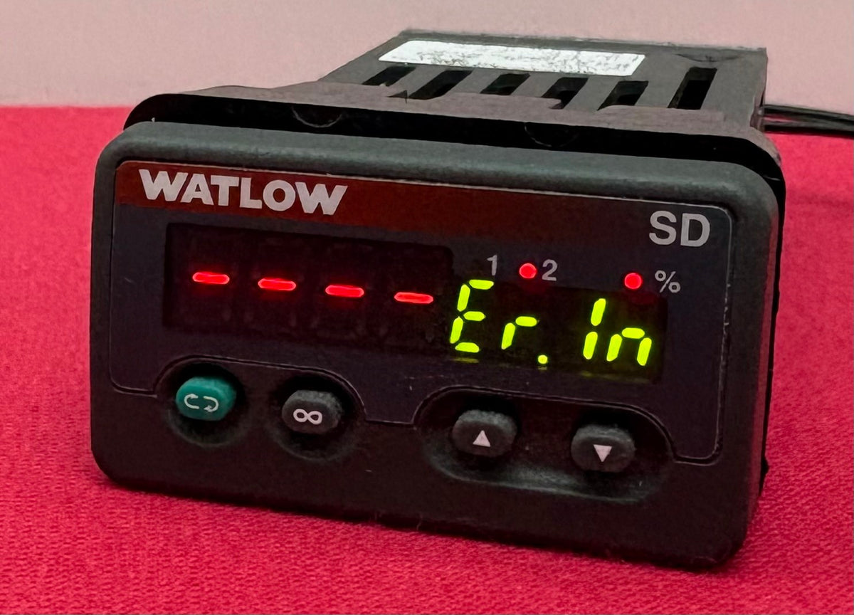 WATLOW TEMPERATURE CONTROL LOW VOLTAGE SD3C-LCJA-AARG IP65/4X/12 SN 238354.  DC