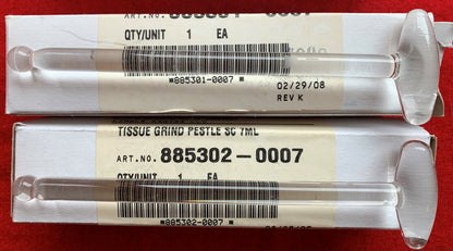 1 LOTE - Mortero y maja de vidrio Kontes de 7 ml con pico vertedor