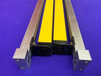 Banner MicroScreen Zender &amp; Ontvanger USR2424YP2 / USE2424YP2