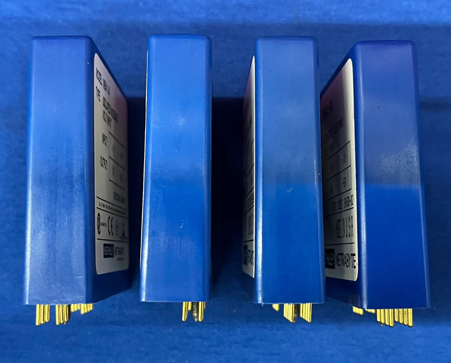1 LOT HOEVEELHEID 4 - KEITHLEY MB41-04 METRABYTE/ASYST/DAC GEÏSOLEERDE BREEDBANDMODULE