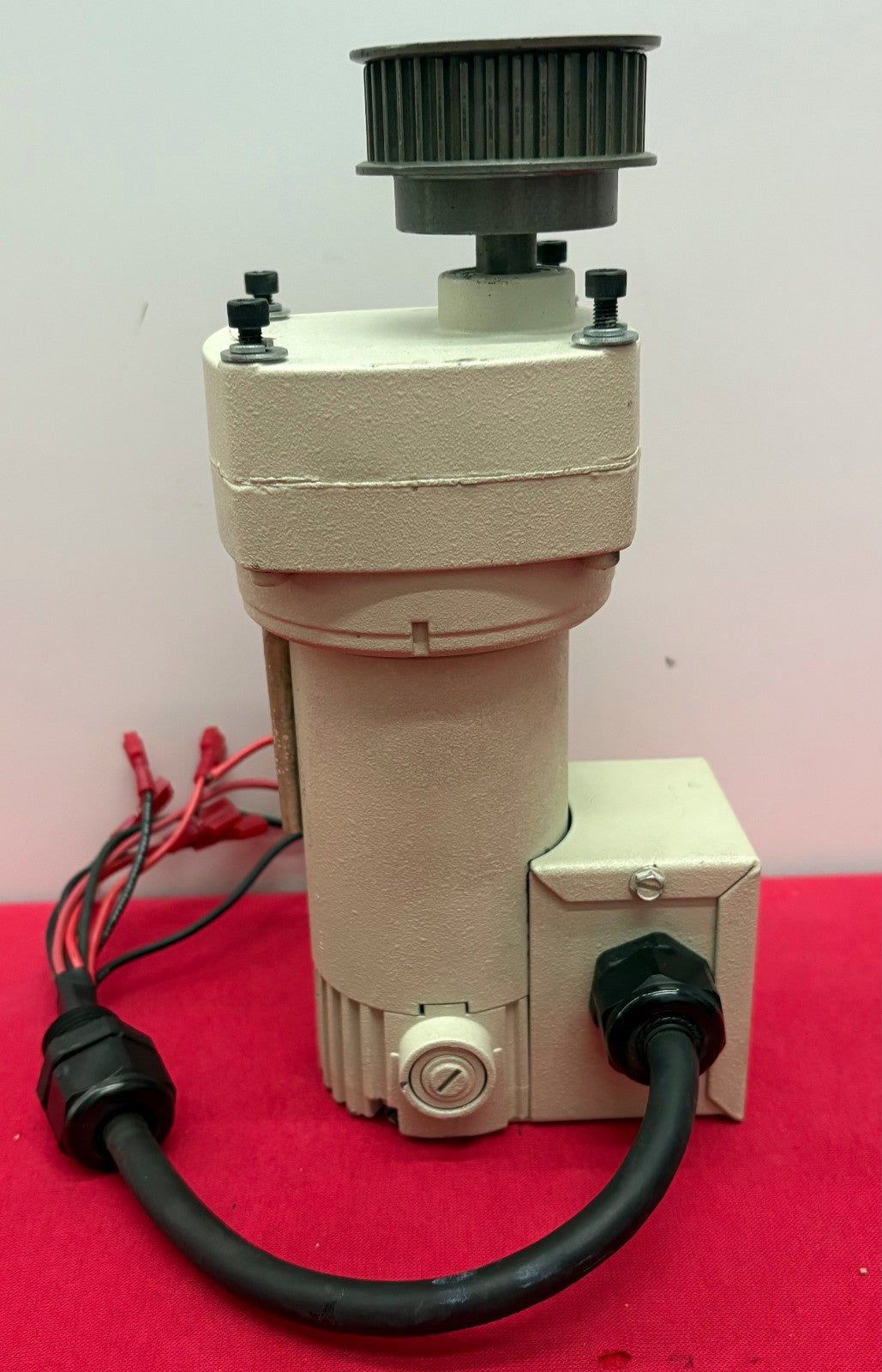 DAYTON 6Z916A DC GEARMOTOR 90V - FOR PARTS/REPAIR