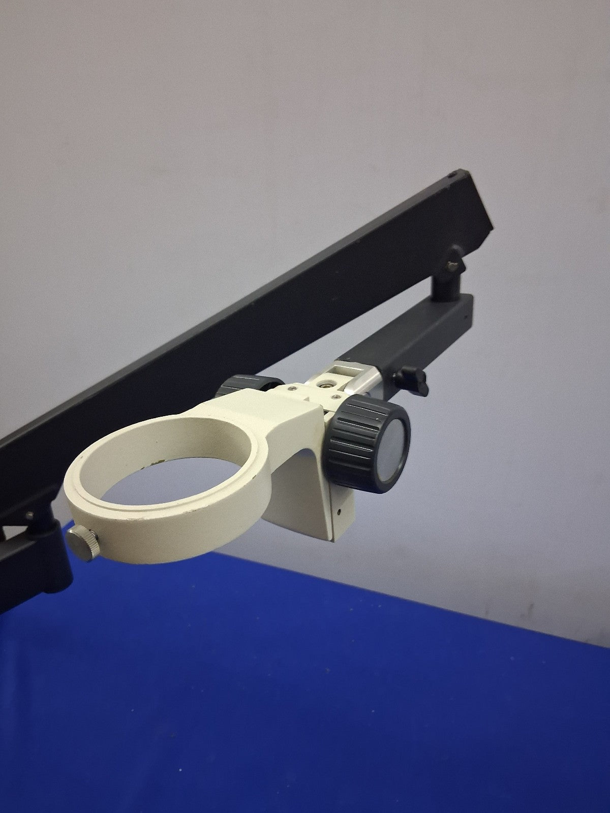 LEICA  STEREO MICROSCOPE BOOM STAND ARM FLEX ARTICULATING ARM 10450495 E ARM