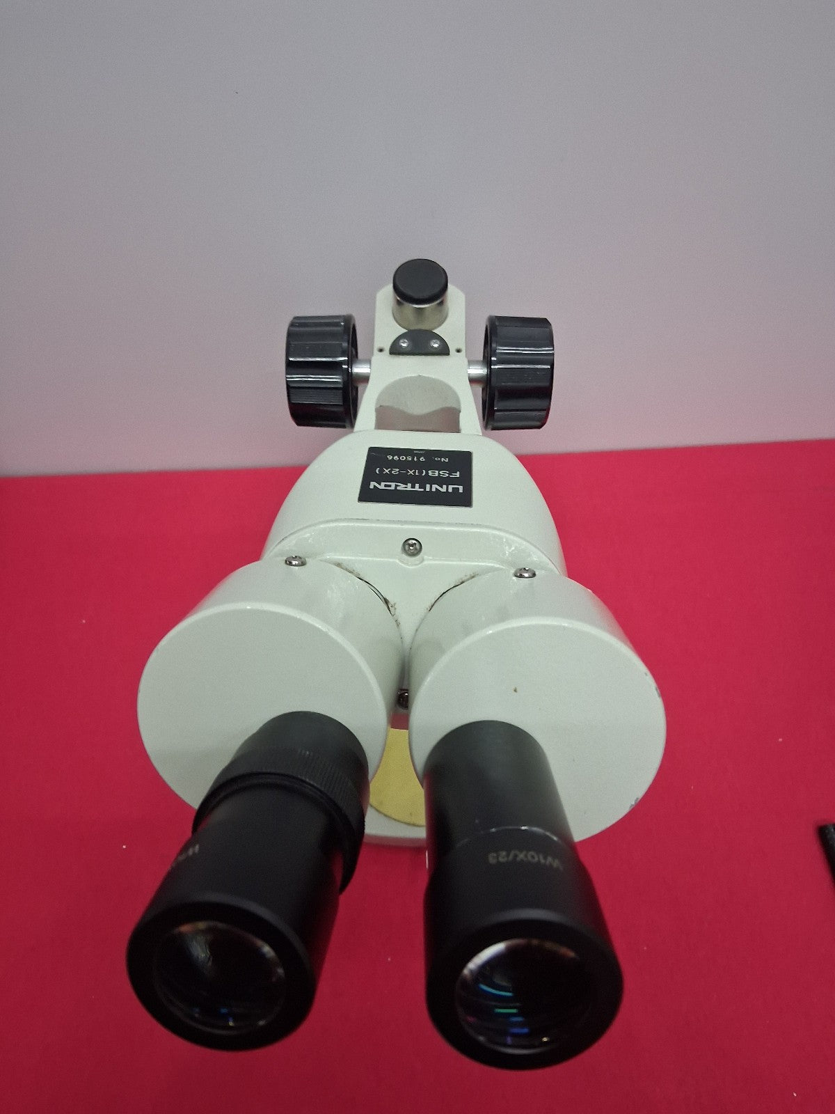 Unitron FSB 1x-2x Microscope with 10x/23 Eyepieces and Stand