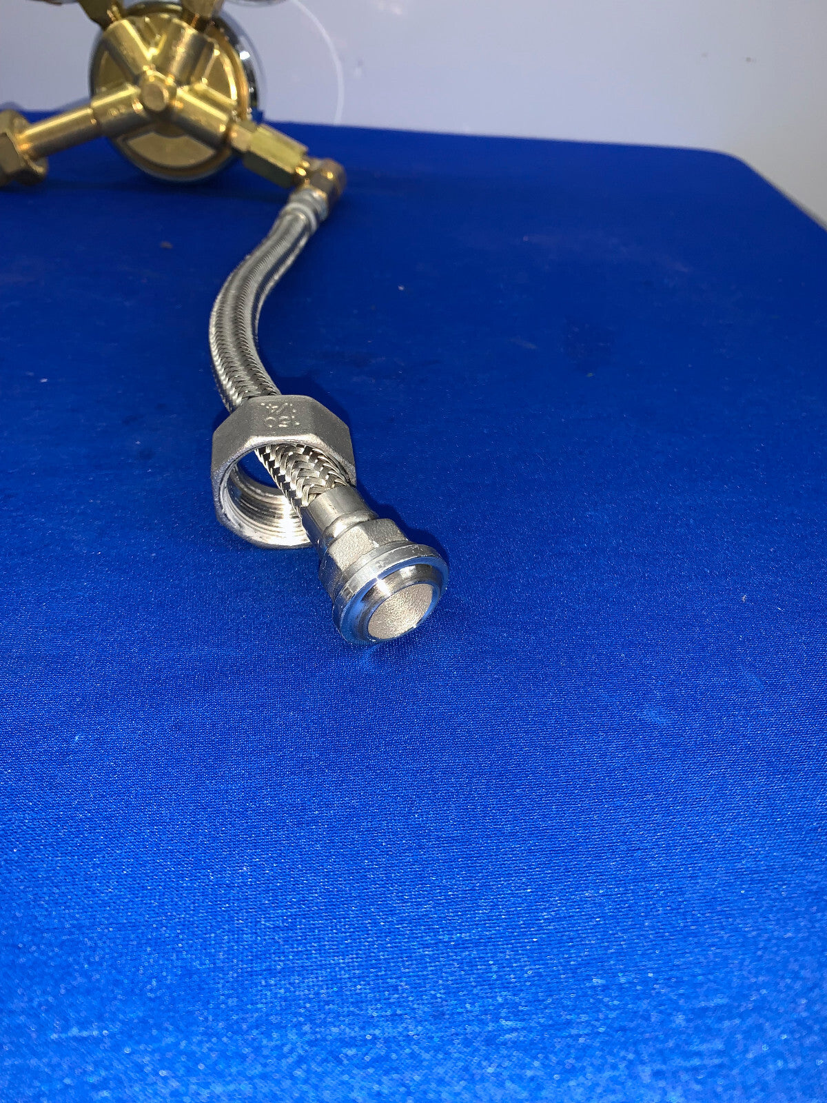 HARRIS, GAS REGULATOR 25GX-145, 3000PSI MAX, VALVE, MISSING ONE GAUGE COVER