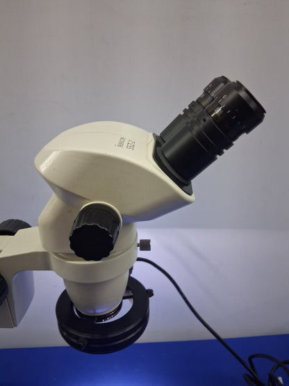 Scienscope SSZ-2 Stereo Zoom Microscope 6.7-45X Boom Stand and LED Ring Light