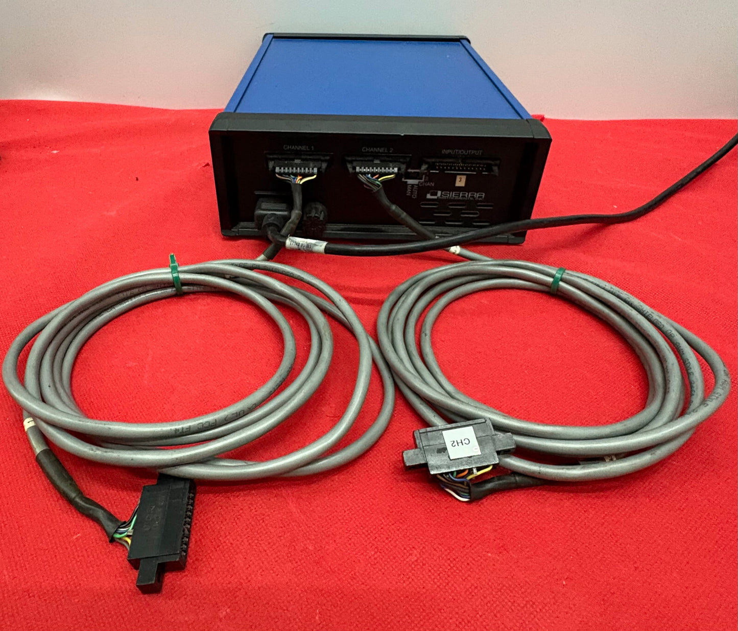 SIERRA INSTRUMENTS 902 DIGITAL DUAL CHANNEL READOUT W/ CABLES - FOR PARTS/REPAIR