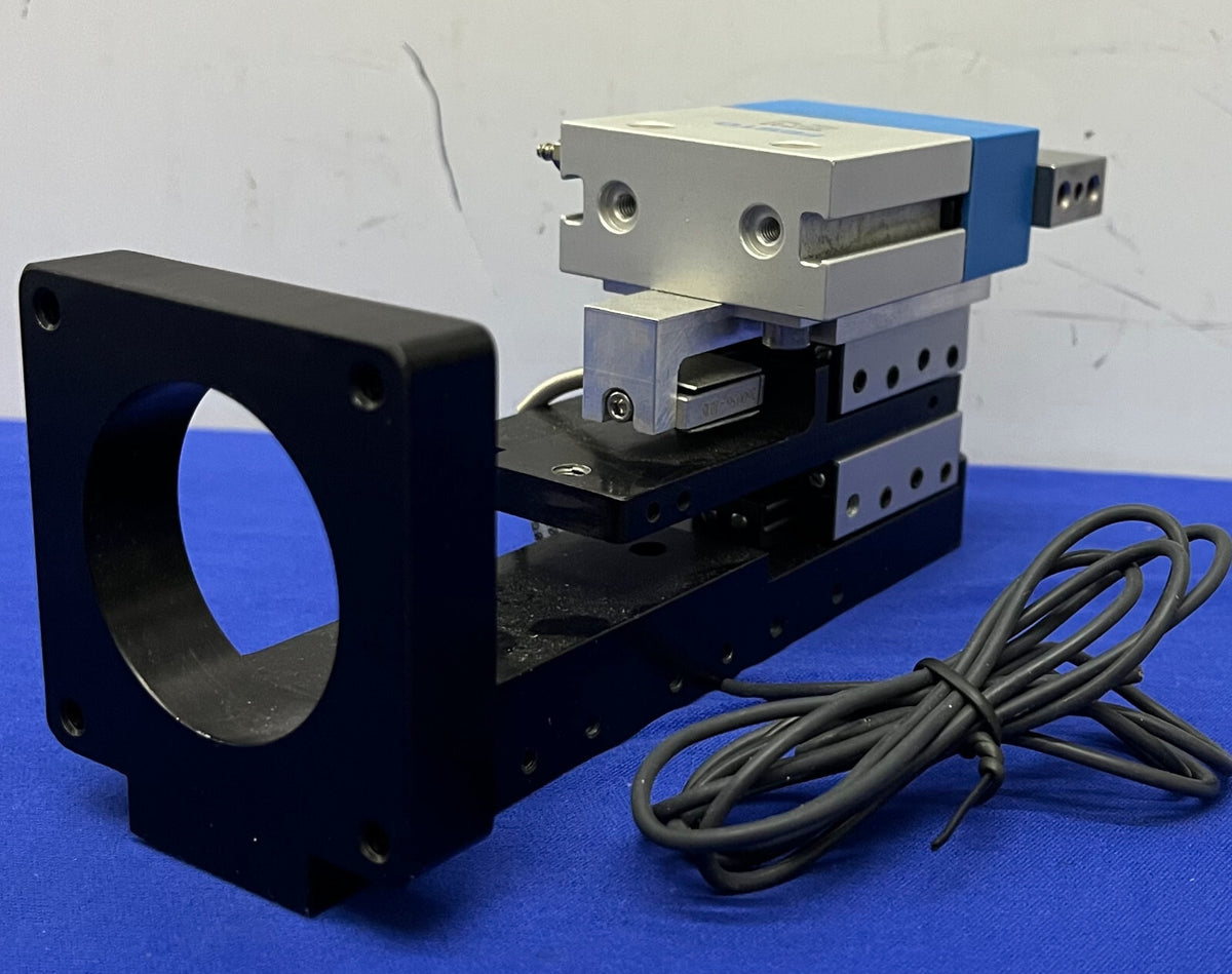 Pince pneumatique parallèle FESTO HGP-16-AB 197545 W2 et 2 DEL-TRON N-1AC