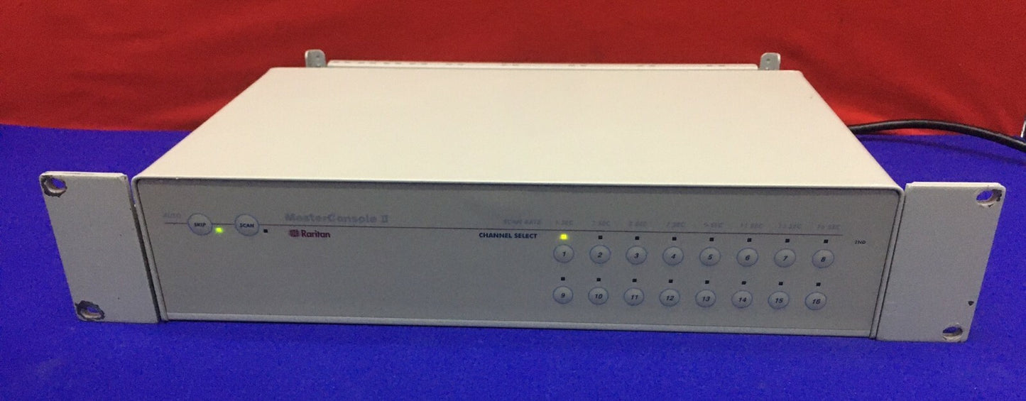 COMMUTATEUR KVM 16 PORTS RARITAN COMPUTER MCC16 MASTERCONSOLE II 