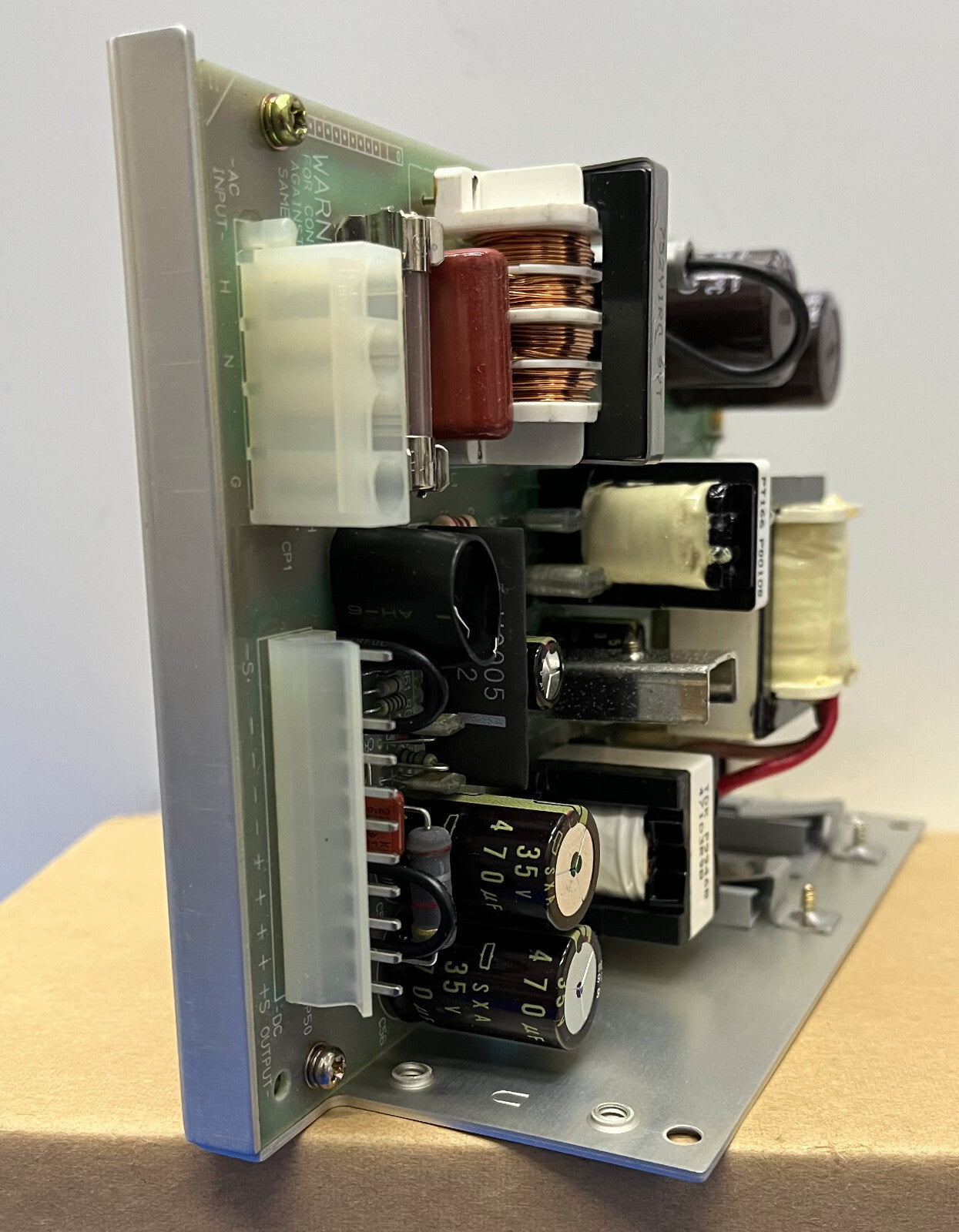 TDK KEPCO VOEDING ERX24-2.5 INGANG: AC115/230V, 1.6/0.9A, 50/60HZ UITGANG: DC24