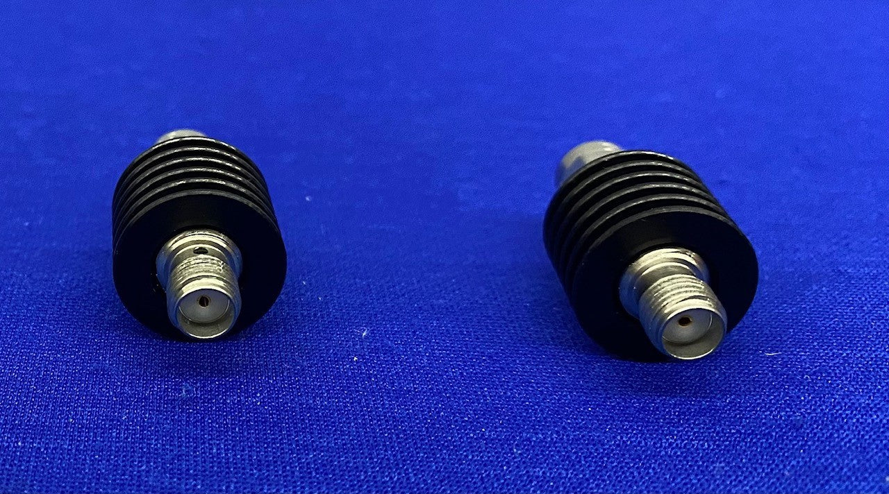 PE PASTERNACK PE7013-20 FIXED ATTENUATOR 20 Db 5 W UP TO 18 GHz - 1 LOT QTY 2