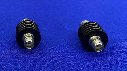 PE PASTERNACK PE7013-20 FIXED ATTENUATOR 20 Db 5 W UP TO 18 GHz - 1 LOT QTY 2