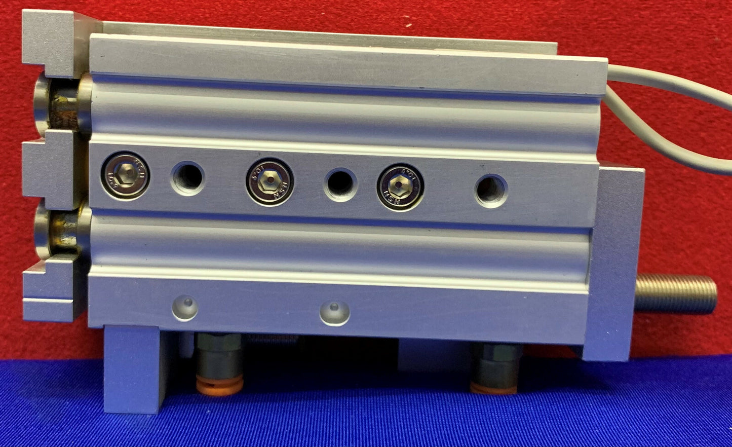 Mesa deslizante neumática SMC MXS16-X12 M9NL-X12 con sensores SMC D-M9N de 16 mm de diámetro interior