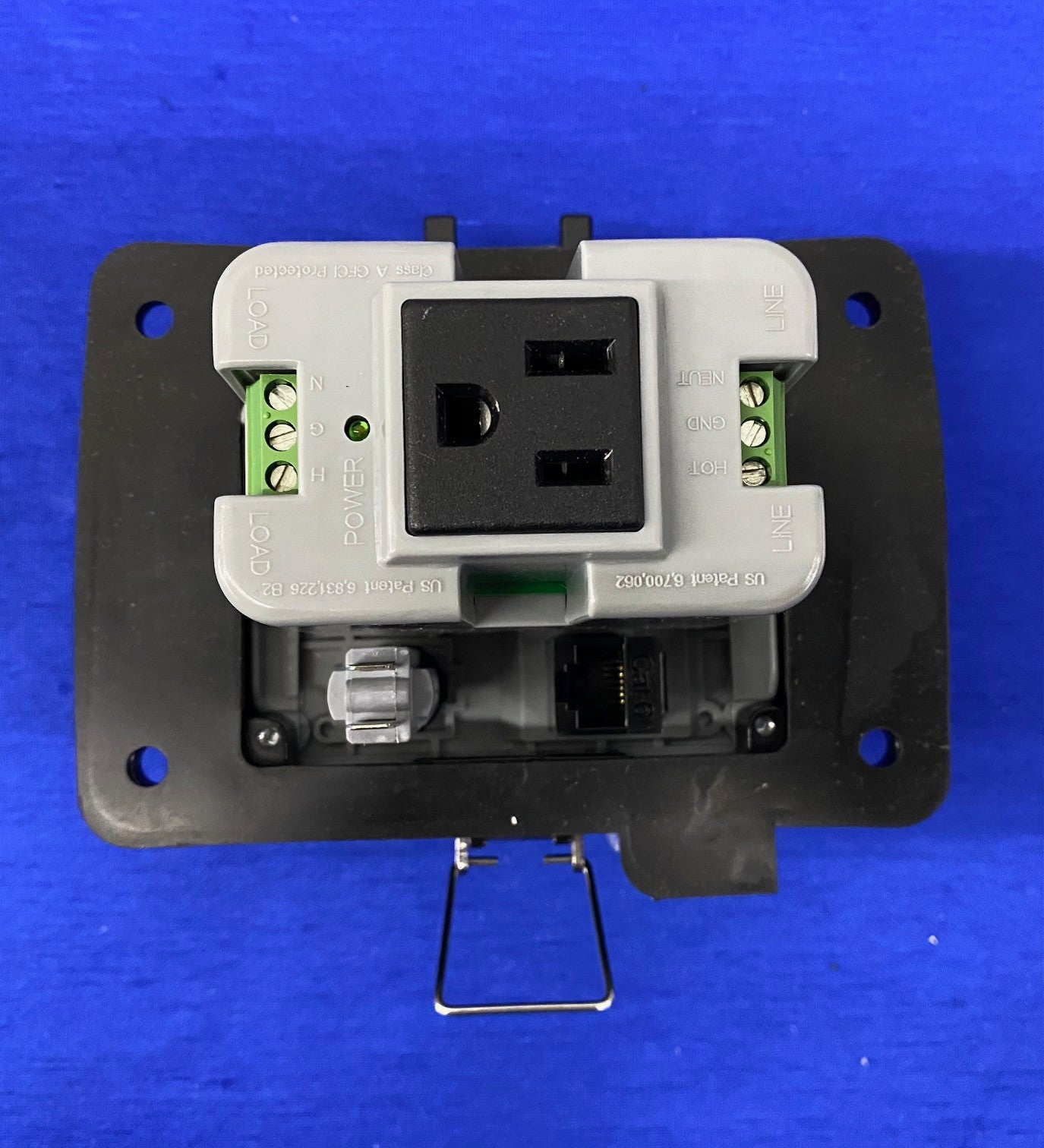 GRACE PORT® P-Q17-K2RF3 N4X RJ45 F-F/ GFCI 3A CB GFCI INSIDE-OUTLET PANEL MOUNT