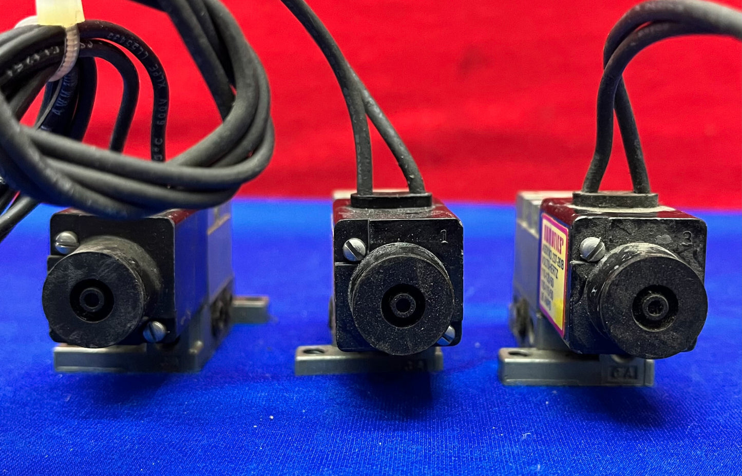 1 LOT DE 3 - ENSEMBLE D'ÉLECTROVANNE NUMATICS 030SA4410 #237-261B 150 PSI MAX