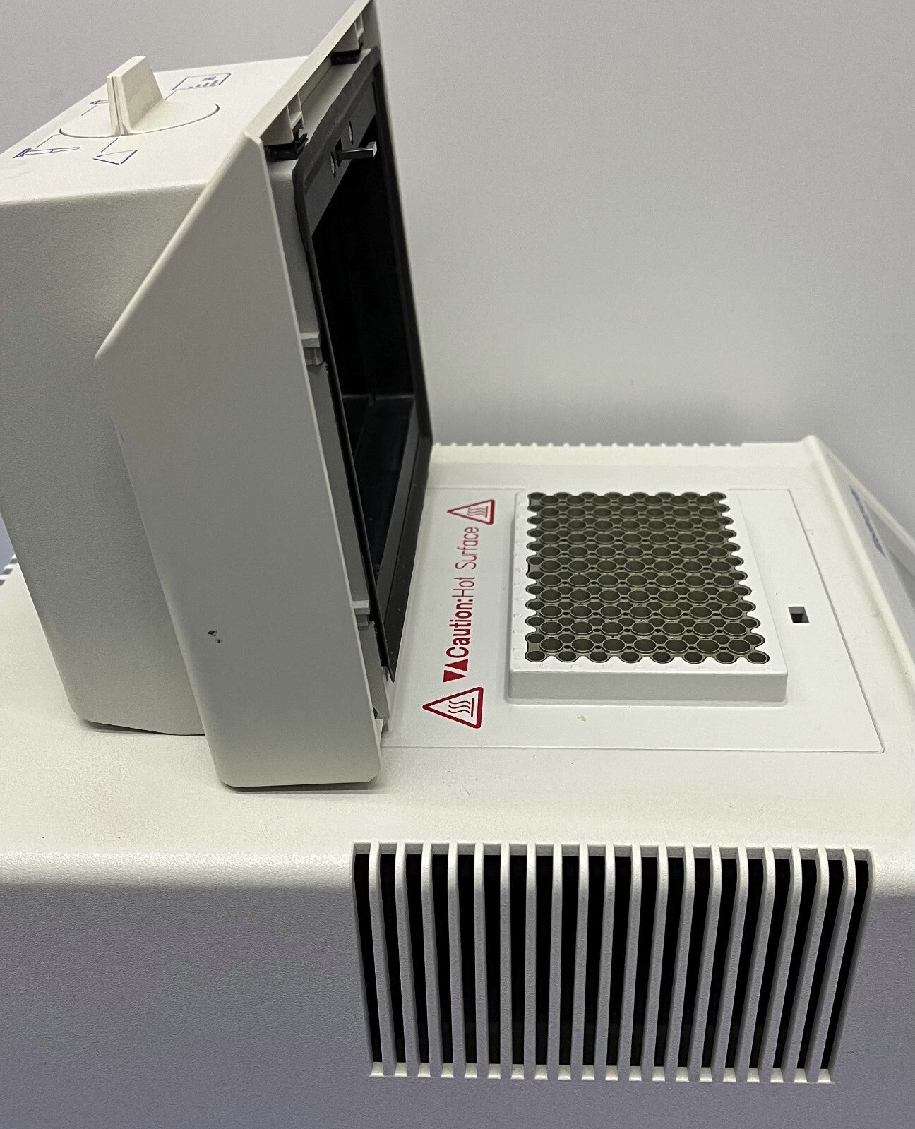 EPPENDORF 5333 MASTERCYCLER 115V THERMALCYCLER-EINHEIT, EINSCHALTET