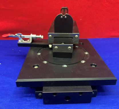 Del Tron RS3-3 gekruiste rolgeleider met Parker 4450-DM geleider en rotatiebevestiging