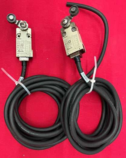 OMRON SAFETY LIMIT SWITCH D4F-320-5D ROLLER LEVER ACTUATOR - 1 LOT QTY 2