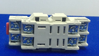 DAYTON (1) 10E075 TOMA 10A 300V