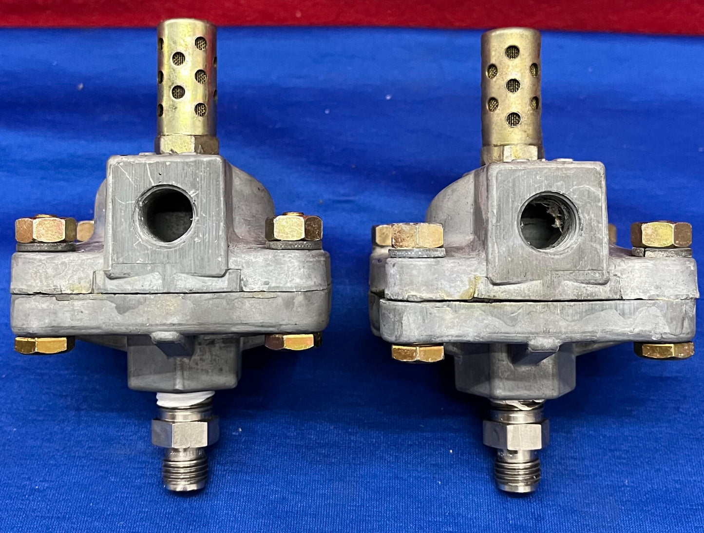 1 LOT QTY 2 - ASCO V0431 (AKA V043001) SHUTTLE VALVE 1/4" PIJP