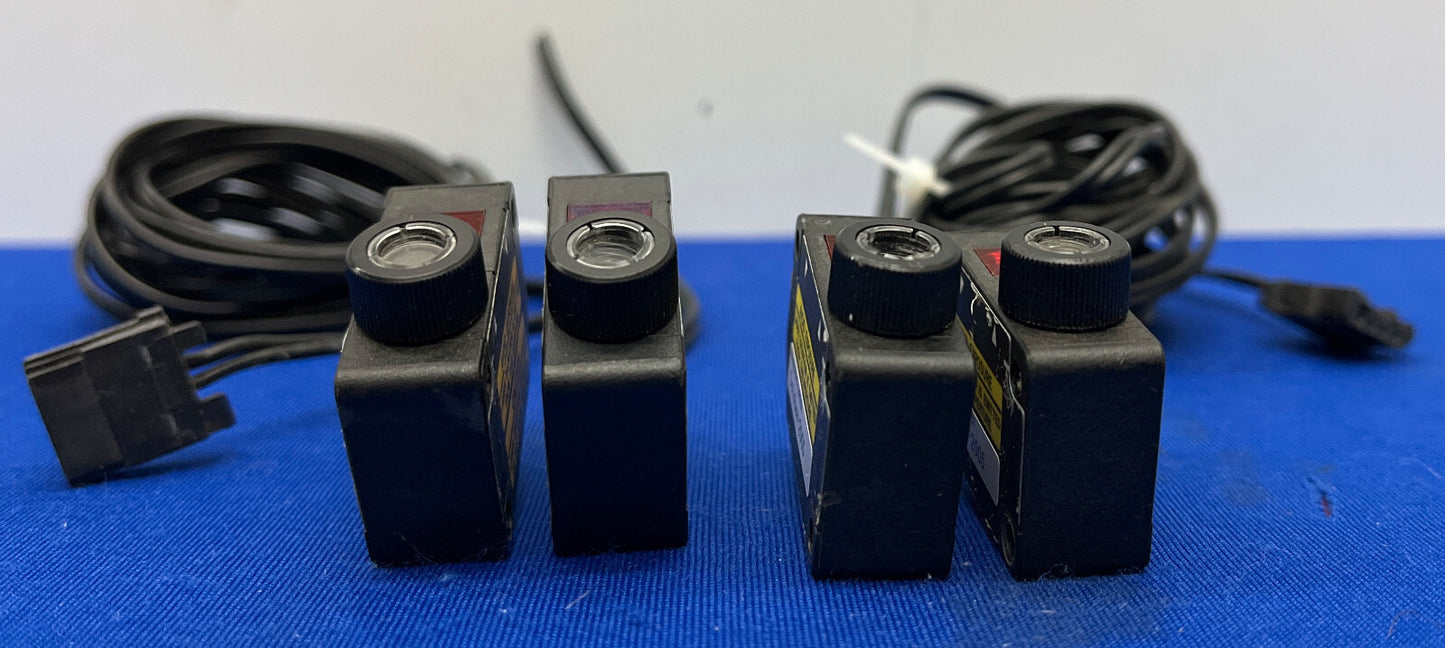 CABEZAL SENSOR FOTOELÉCTRICO KEYENCE LV-H32 LÁSER SEMICONDUCTOR ROJO VISIBLE - CANTIDAD 4