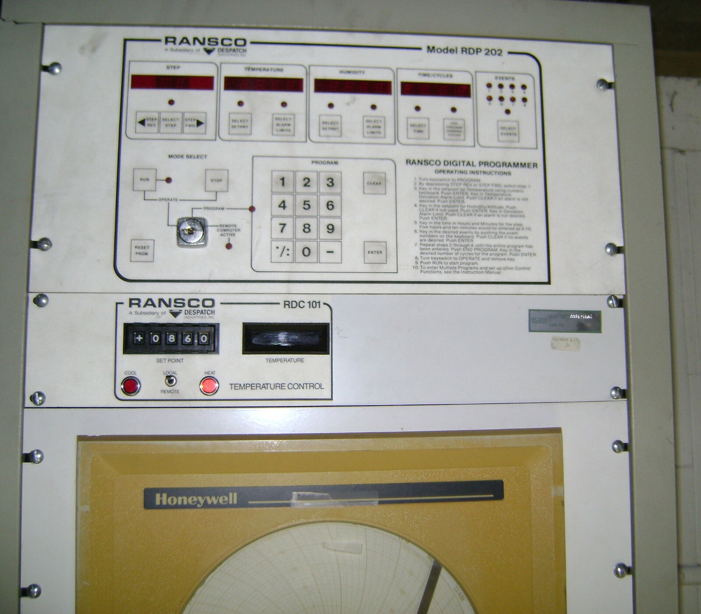 PANNELLO DI CONTROLLO RANSCO DESPATCH RDP 202 CON CONTROLLO DELLA TEMPERATURA RDC 101 