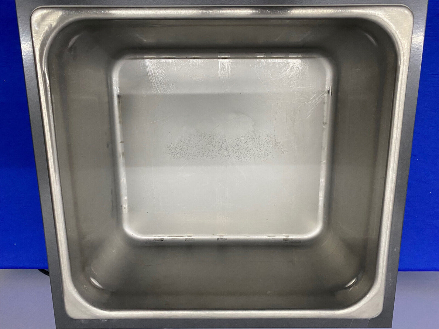 VWR MODELO 10L 97025-134 WD10V11B BAÑO DE AGUA CALENTADOR 60HZ 4.2A 115V - FALTA TAPA 