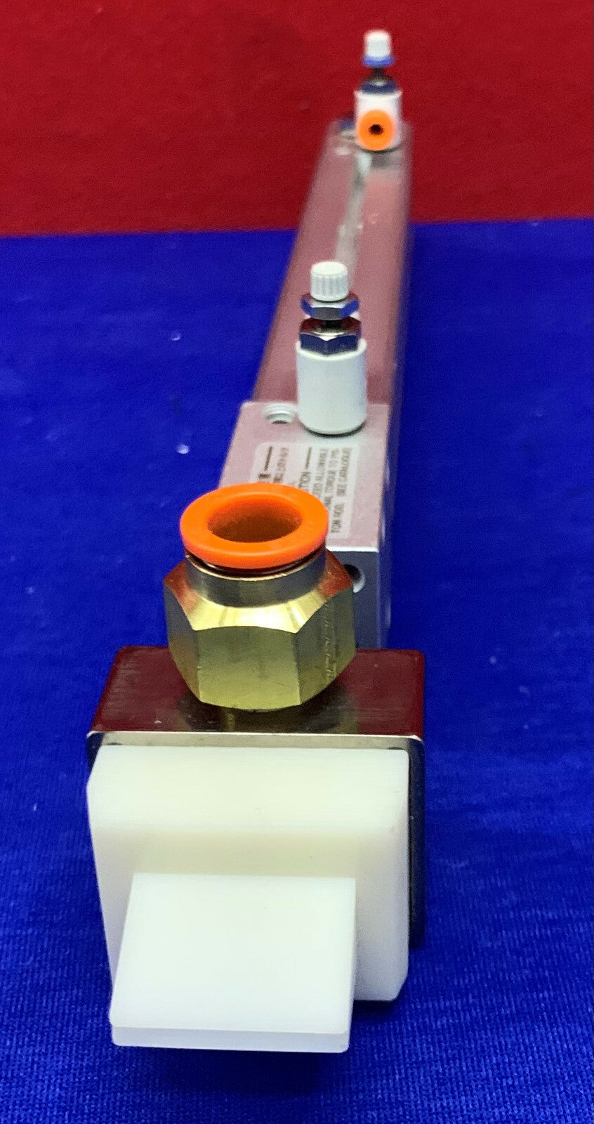 Vérin pneumatique de précision SMC MTS16-100R MTS, alésage SZ 16 mm, R = verrouillage de l'extrémité de la tête