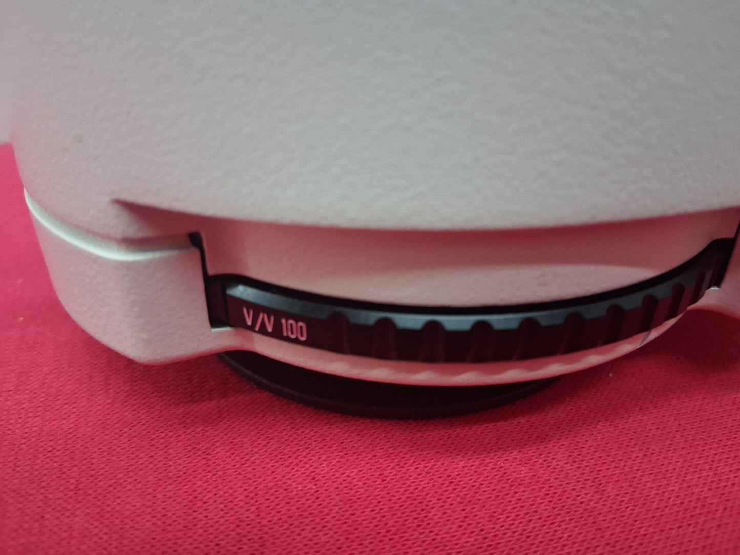 Leica 10446309 Documentation Tube HD V, a switchable 3-position beam splitter