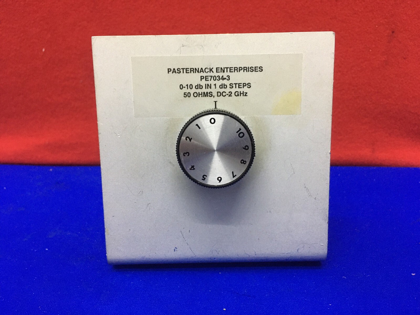 ATENUADOR DE PASOS ROTATIVO PE7034-3 DE PASTERNACK ENTERPRISES 