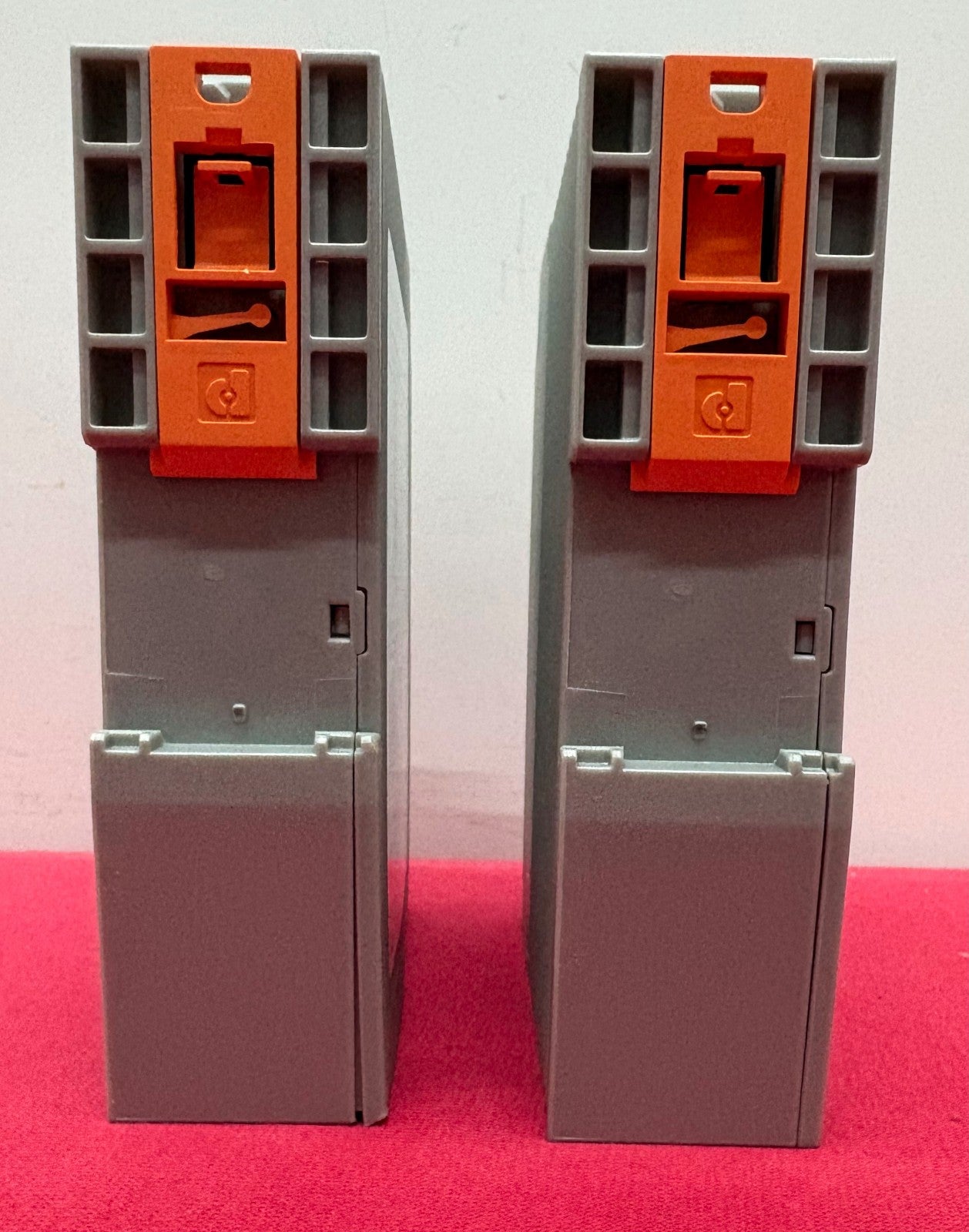 PHOENIX CONTACT TRIO-PS-2G/1AC/24DC/5 2903148 24VDC POWER SUPPLY - 1 LOT QTY 2