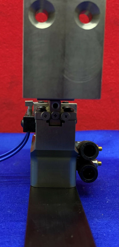 Pince parallèle à rouleaux de précision Destaco Robohand RP-50P avec Robohand OISP-019