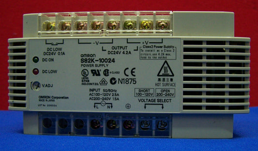 OMRON S82K-10024 VOEDING