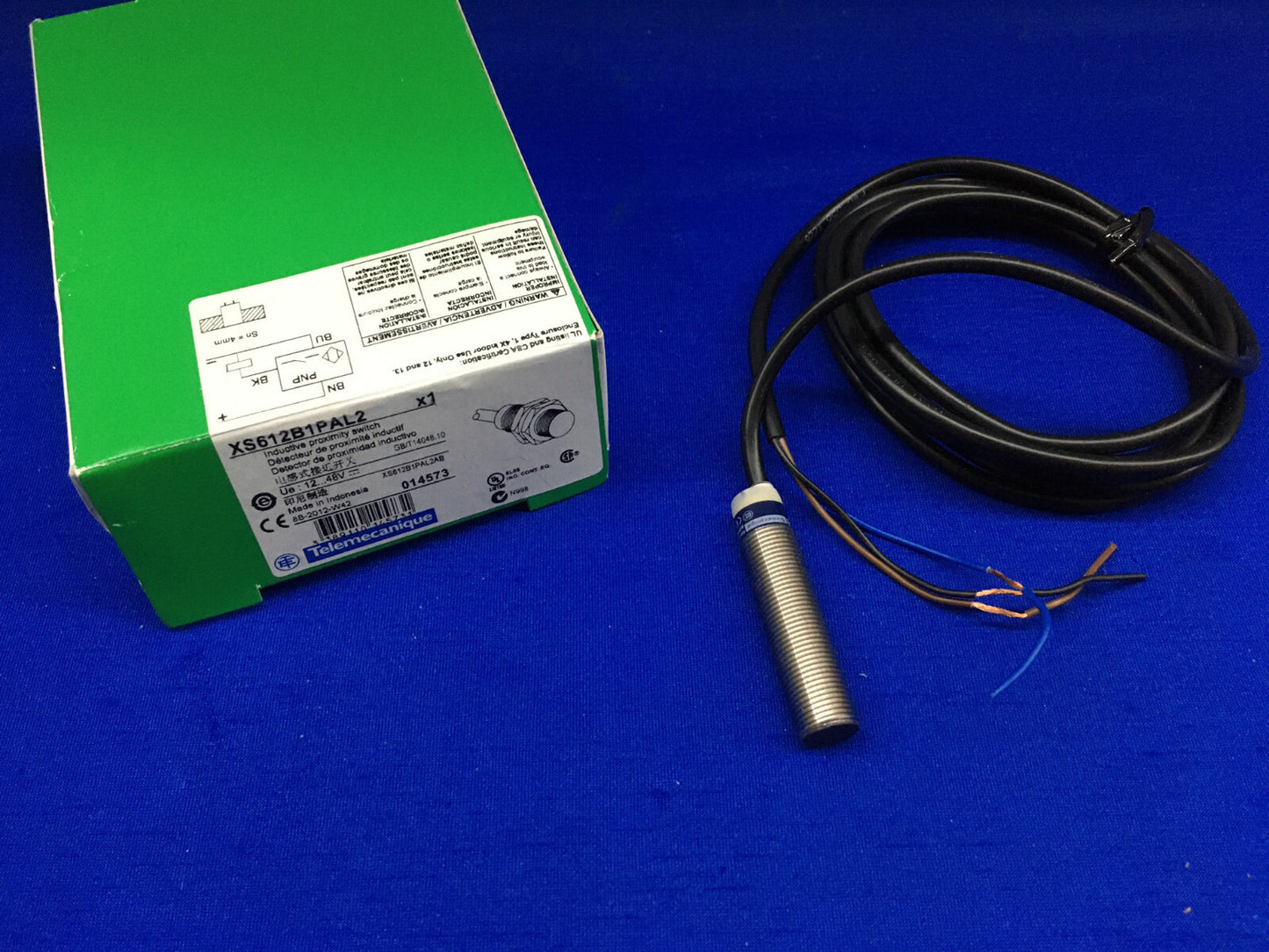 TELEMECANIQUE SCHNEIDER ELECTRIC OsiSENSE XS612B1PAL2 / 014573 NADERINGSCHAKELAAR