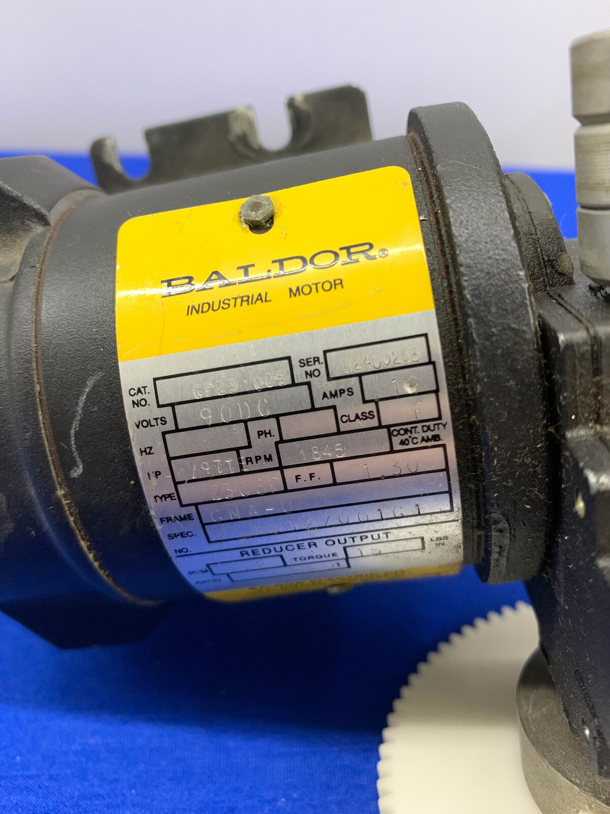 MOTOR DE ÁNGULO RECTO BALDOR GP23005, 23A012/001G1, 8,2 RPM, 15 LIBRAS DE TORSIÓN, 10 A, 90 VCC