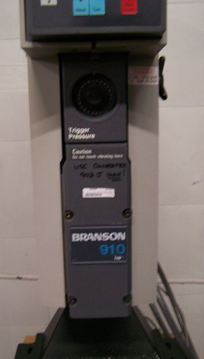 BRANSON ULTRASONIC WELDER 910IWT INPUT 117 VAC 13 AMP 50/60 HZ FOR PARTS REPAIR