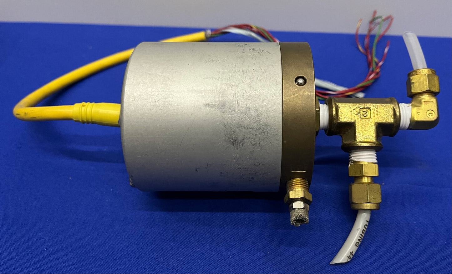 BUZMATICS SPC1RM-0E10-0G300-S108 DRUCKWANDLER 0-10 VDC 300 PSI