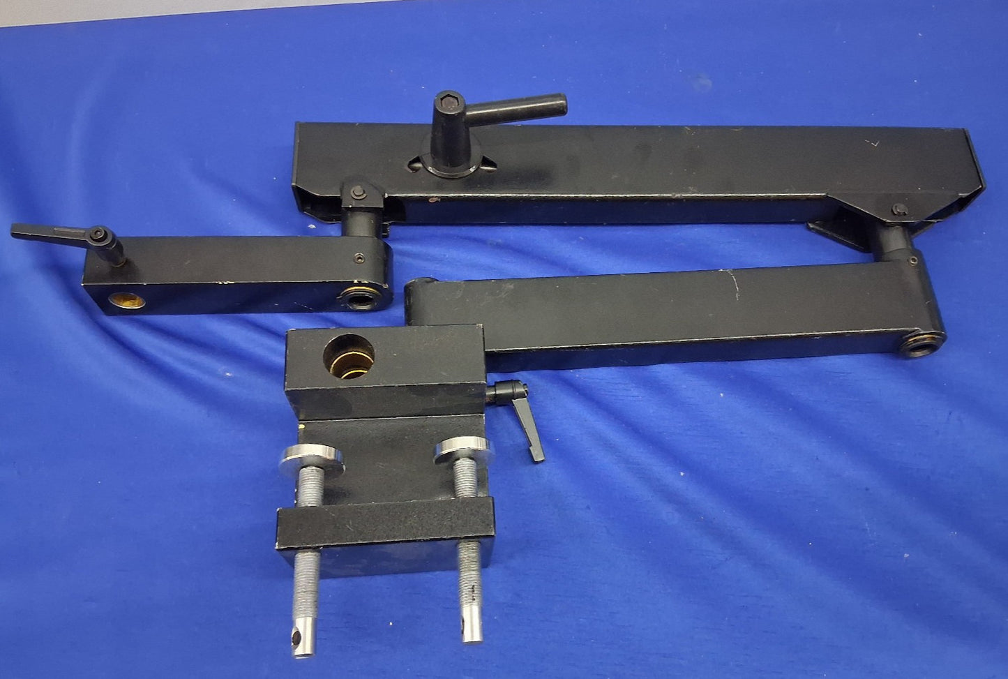 STEREO MICROSCOPE ARTICULATING ARM WITH STANDARD TABLE CLAMP MOUNT FLEX ARM