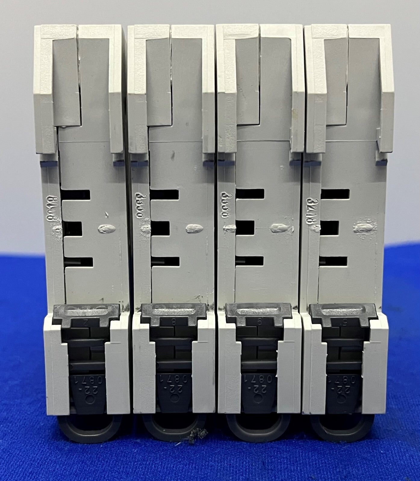 AB ALLEN BRADLEY 1492-FB1C30-L ヒューズホルダー 30A 600V 4個セット