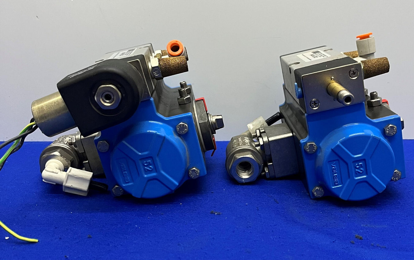 UNIVERSELE COMPONENTEN PC/S2S-2EX2 AANGEDREVEN KLEP met N4S-EX2 - LOT VAN 2