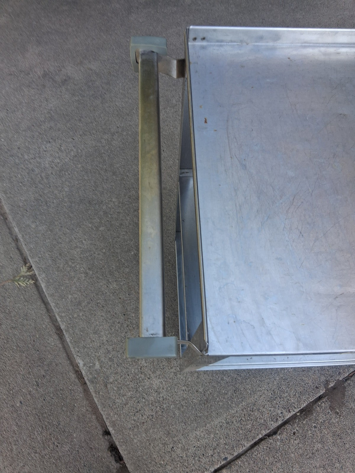 UPDATE INTERNATIONAL BC-2415SS STAINLESS STEEL BUS CART 3 SHELF 24" X 16" X 31"