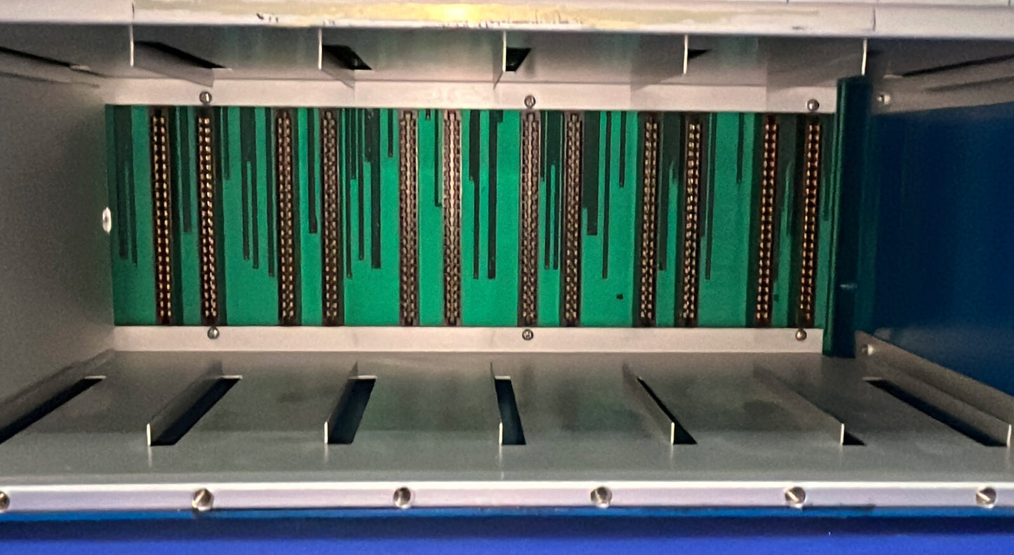 CRYSTAL BIOTECH CBI-8000 システム、いくつかのモジュール/インサートが欠落しています - 部品/修理