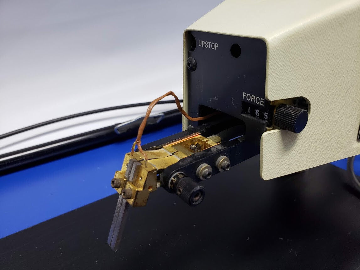 ヒューズ VTA-96 マイクロウェルドヘッド/ヒューズ ソルダライト HTT-600 リフローはんだ供給部品