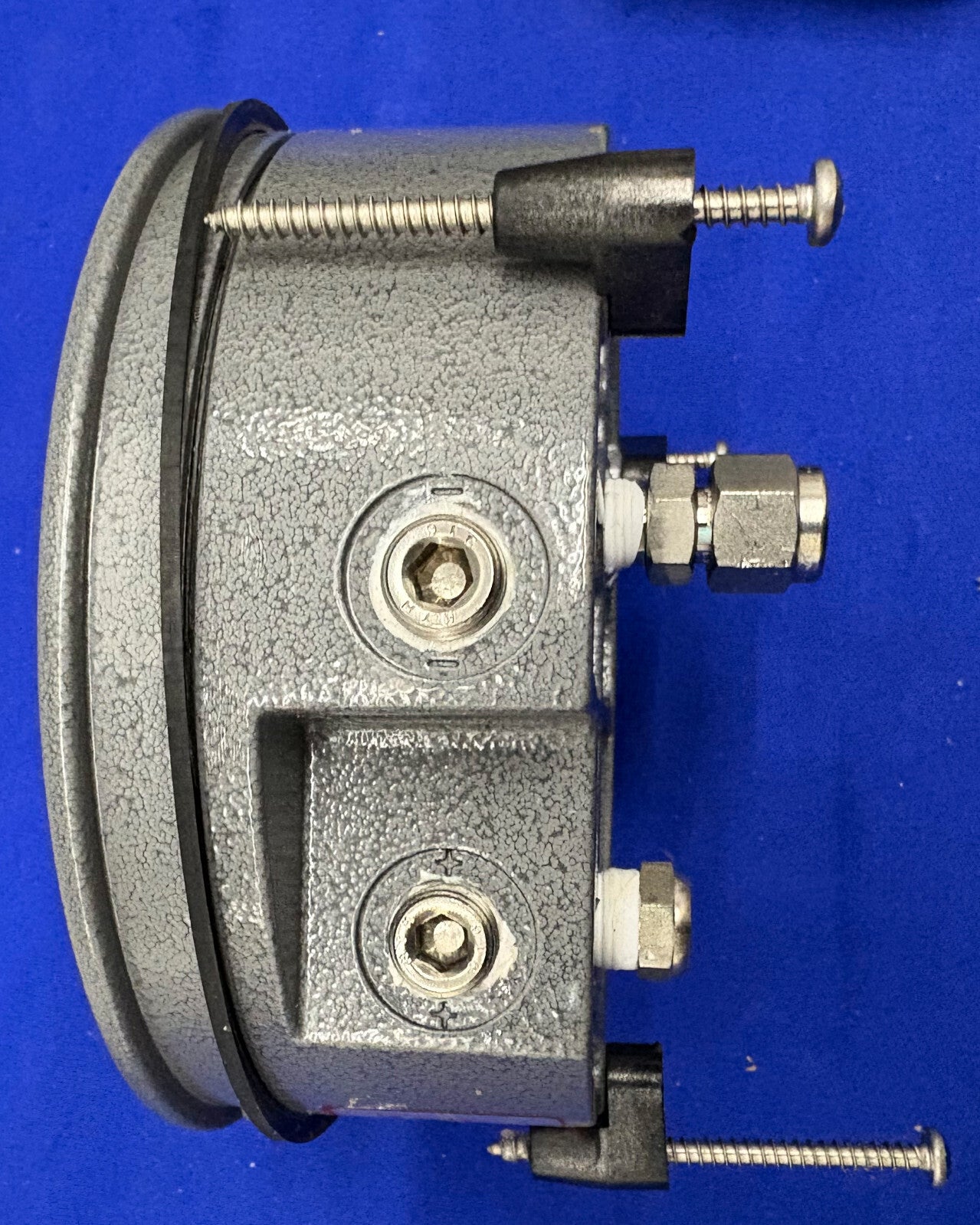 PEPPERL+FUCHS 196109-00 MAGNEHELIC ENCLOSED WATER PRESSURE GAUGE 0-0.50 mm