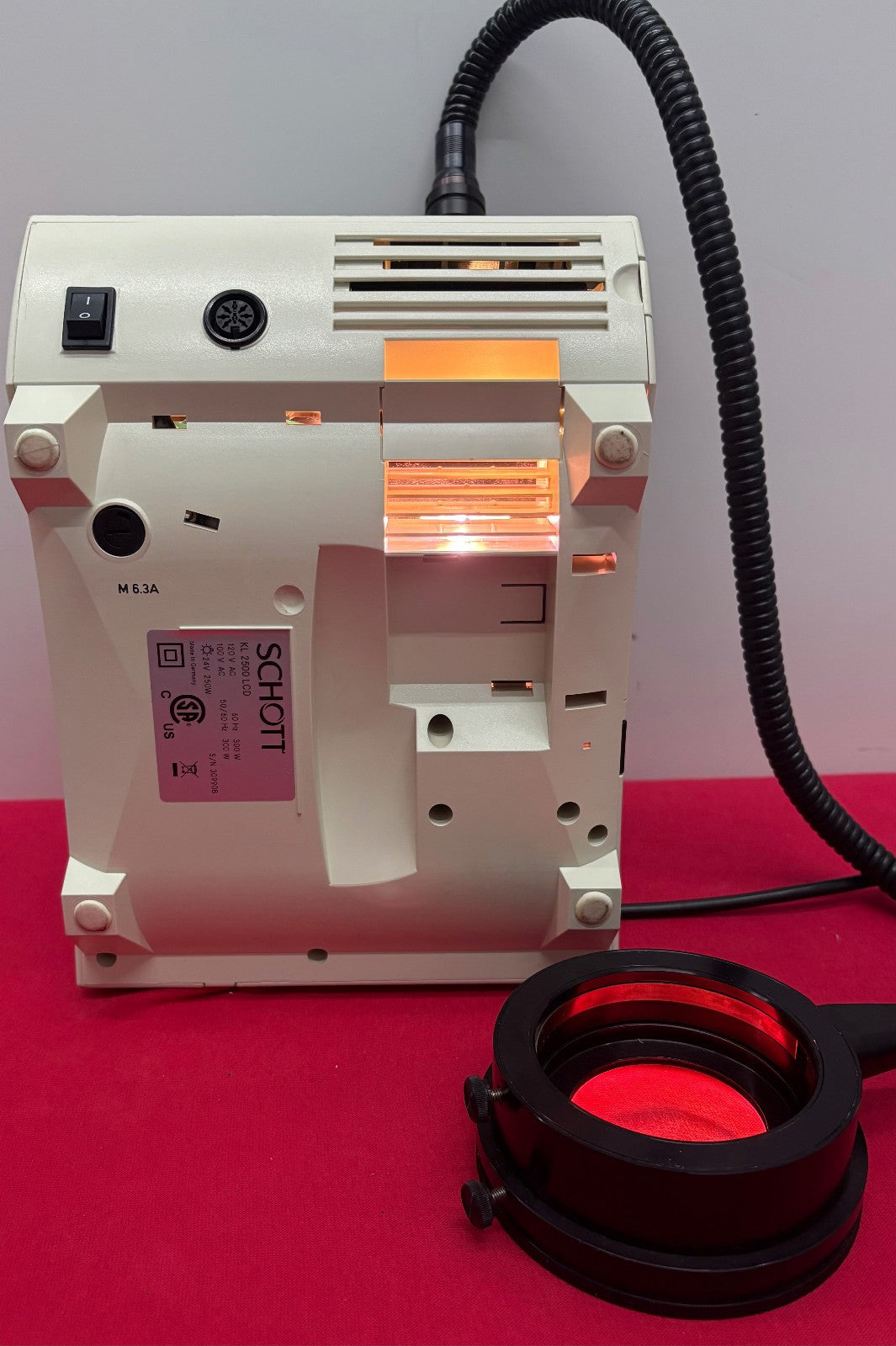 SCHOTT LEICA KL2500 LCD LIGHT SOURCE w/ NO BRAND RING-LIGHT FOR MICROSCOPE