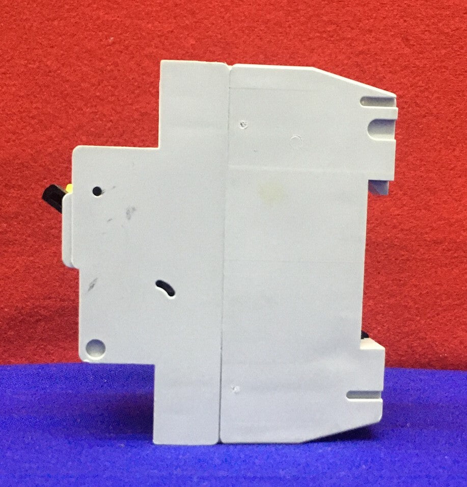 Allen-Bradley Allen Bradley AB 1492-RCD2A16 A / 1492RCD2A16 DISYUNTOR 