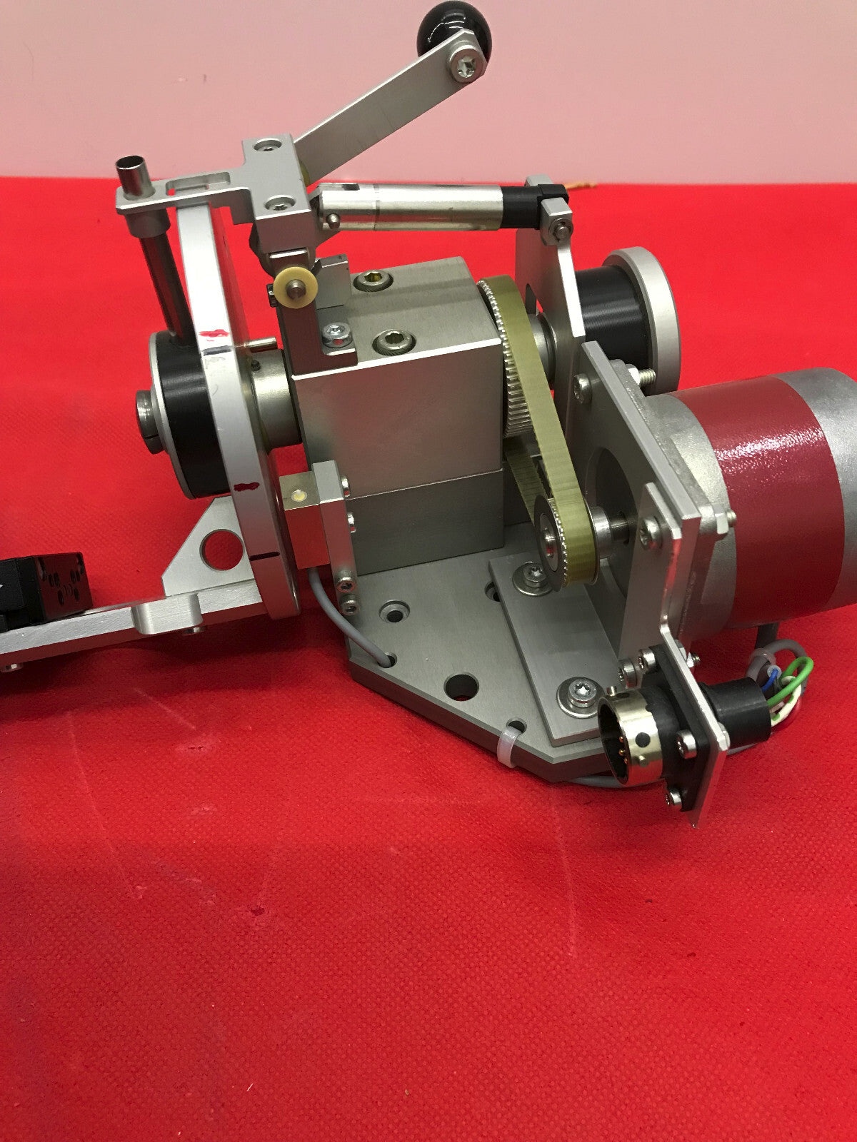 SONCEBOZ 6600R138 COLLETED ROTARY POSITIONER WITH NEWPORT XY STAGE