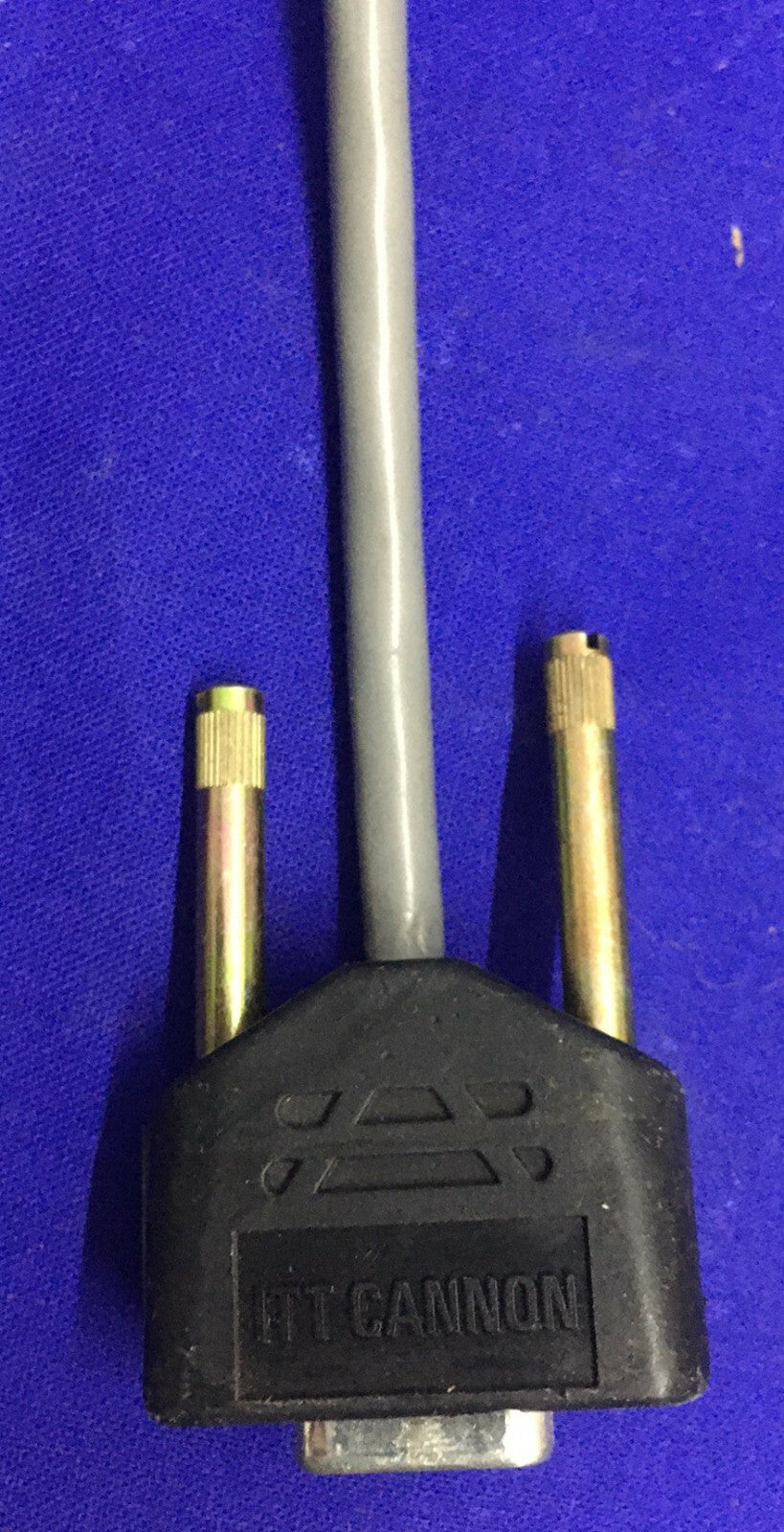 Connecteur de câble accessoire Drexelbrook « D » (4,2 m) ; comporte 9 trous pour les broches