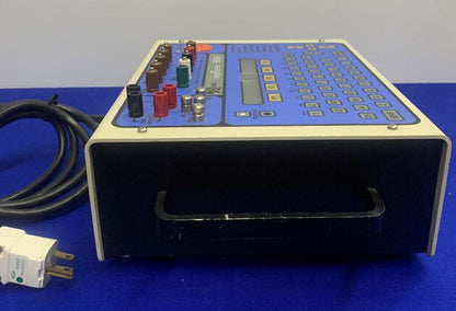 DNI NEVADA MEDTESTER 5000, ÉCRAN AVANT CASSÉ TESTÉ POUR LA MISE SOUS TENSION UNIQUEMENT